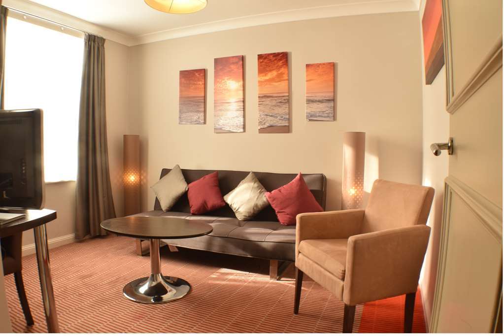 The Dragon Hotel Суонси Номер фото