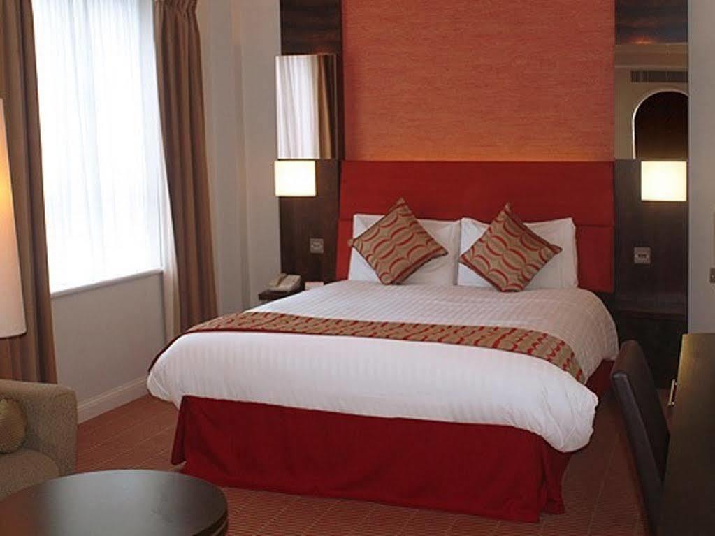 The Dragon Hotel Суонси Экстерьер фото